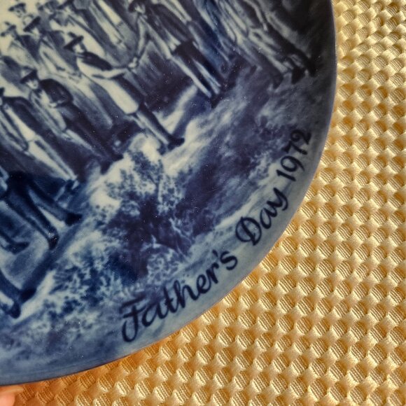Vintage Berlin Design - Father's Day 1972 - Blue Collectable Plate - Picture 2 of 8